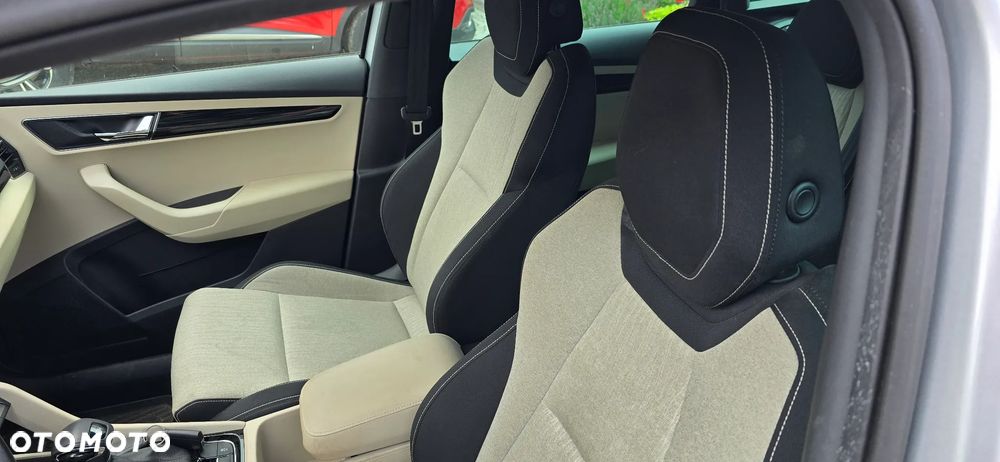 Skoda Karoq 1.5 TSI ACT 4x2 Sportline DSG - 10