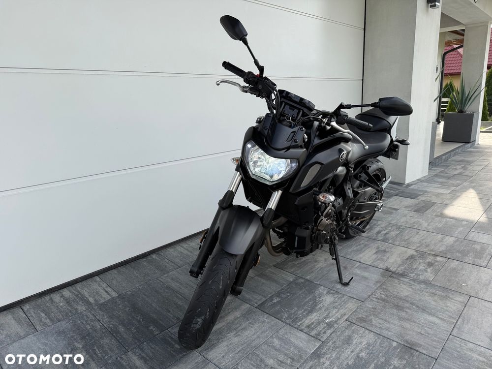 Yamaha MT - 2