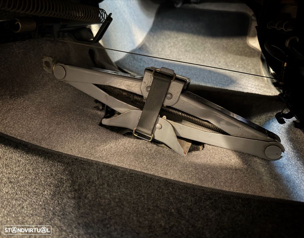 Suzuki Vitara 1.6 JLXi 8V - 27