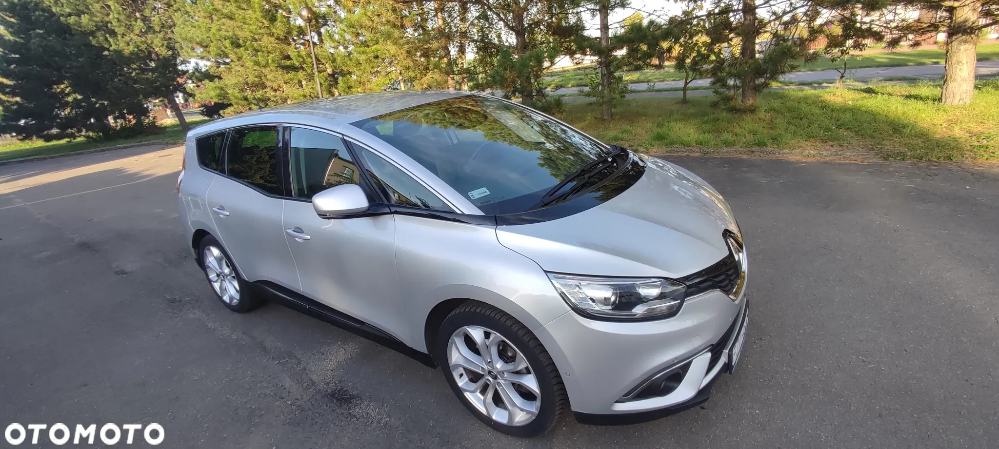 Renault Grand Scenic - 6