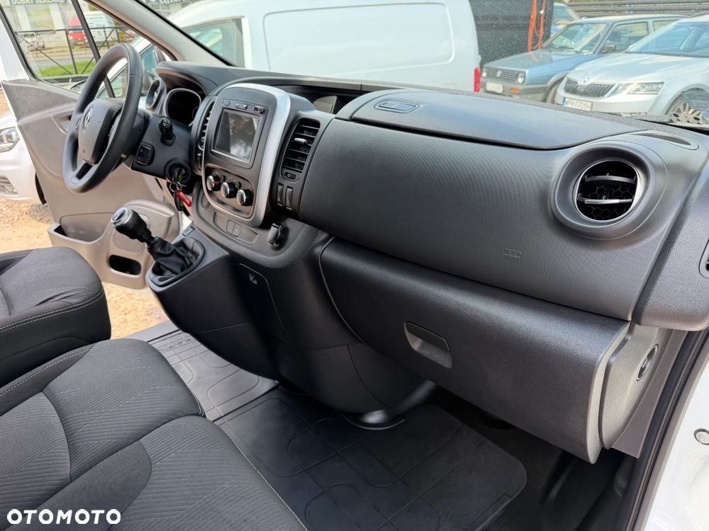Renault Trafic - 21