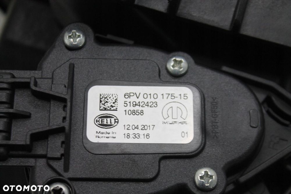 PADEŁ PEDAŁY GAZ HAMULEC AUTOMAT 51942423 FIAT 500X JEEP RENEGADE 14-24 - 4