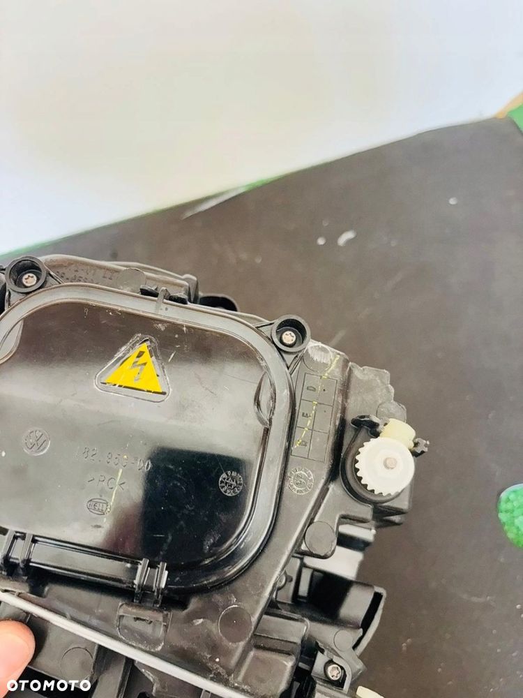 LAMPA LEWA REFLERTOR LEWY VW NEW BEETLE BI XENON  LED DZIENNY DEMONTAŻ EU - 4