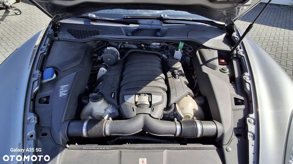 Porsche Cayenne S - 16