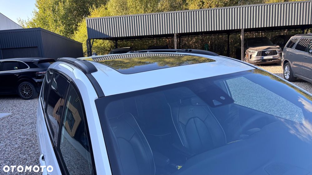 Chrysler Pacifica - 9