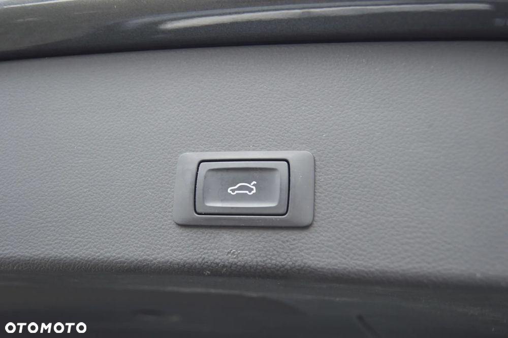 Audi A6 Avant 3.0 TDI Quattro S tronic - 9