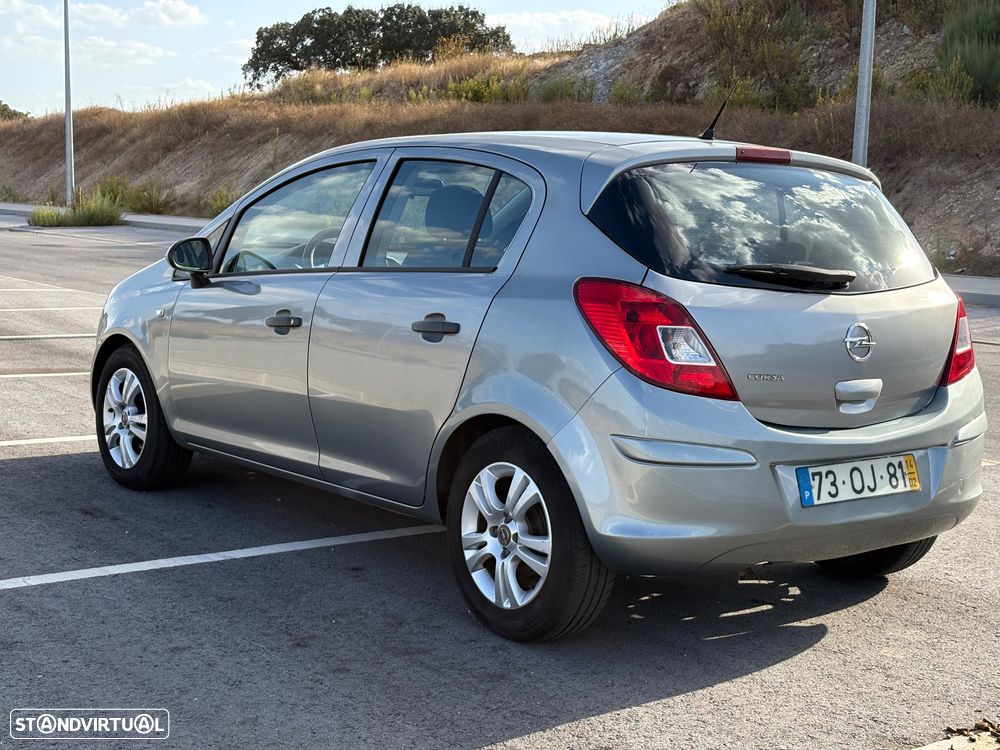 Opel Corsa 1.2 Go! FlexFuel - 12