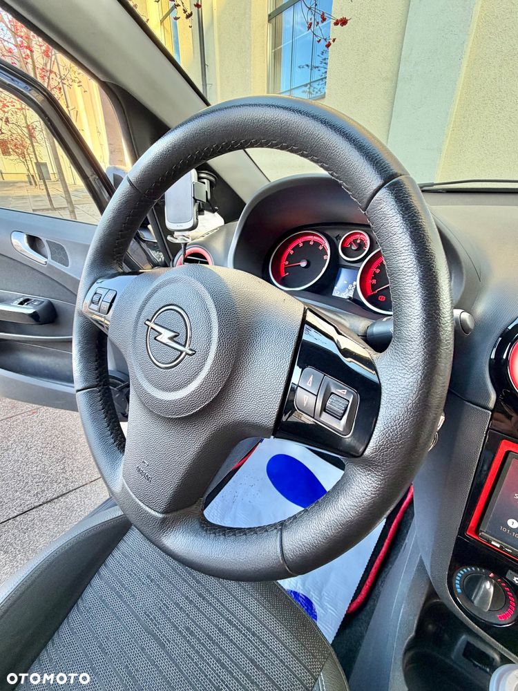 Opel Corsa 1.2 16V Cosmo - 33