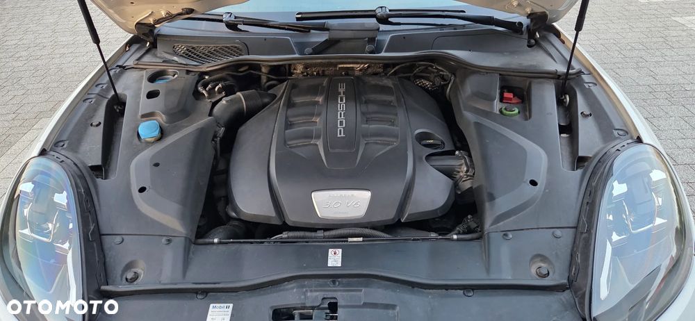Porsche Cayenne Diesel Platinum Edition - 33