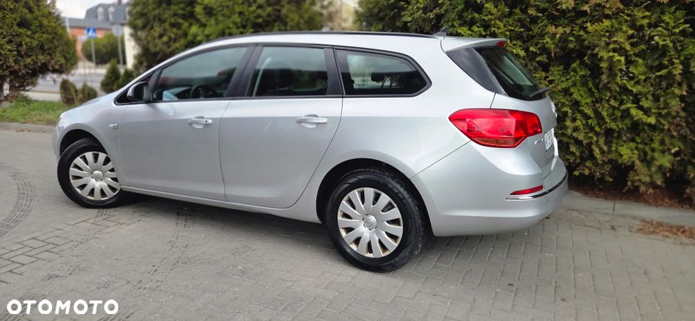 Opel Astra 1.7 CDTI DPF ecoFLEX TourerStart/Stop ENERGY - 10