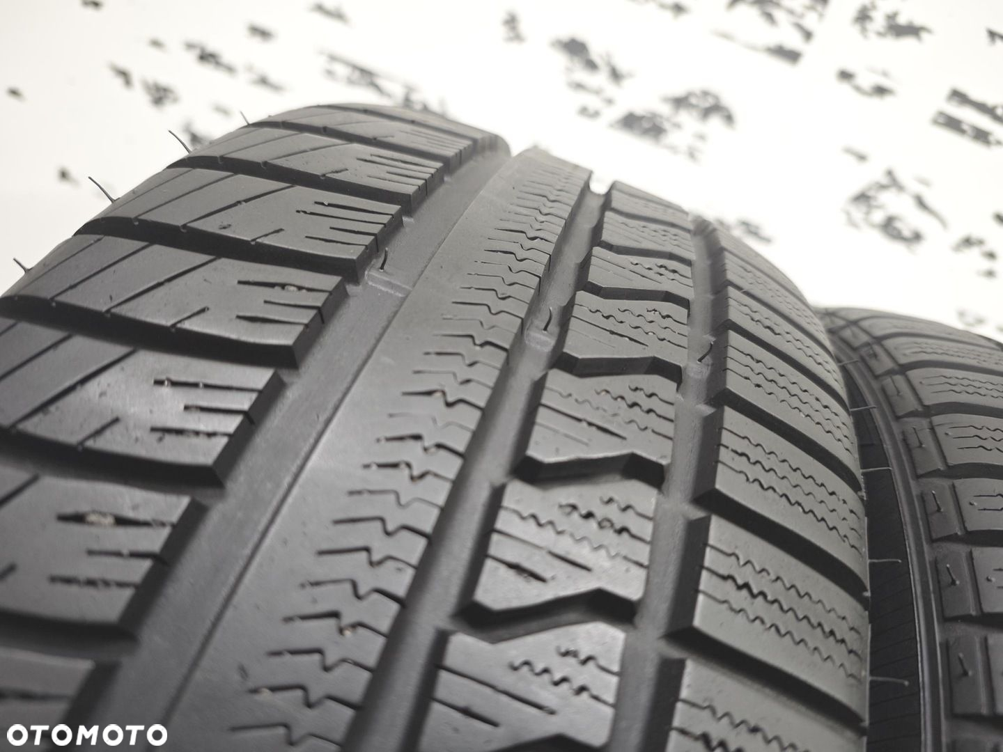 205/45r17 vredestein opony całoroczne 7,5mm 51438 - 2