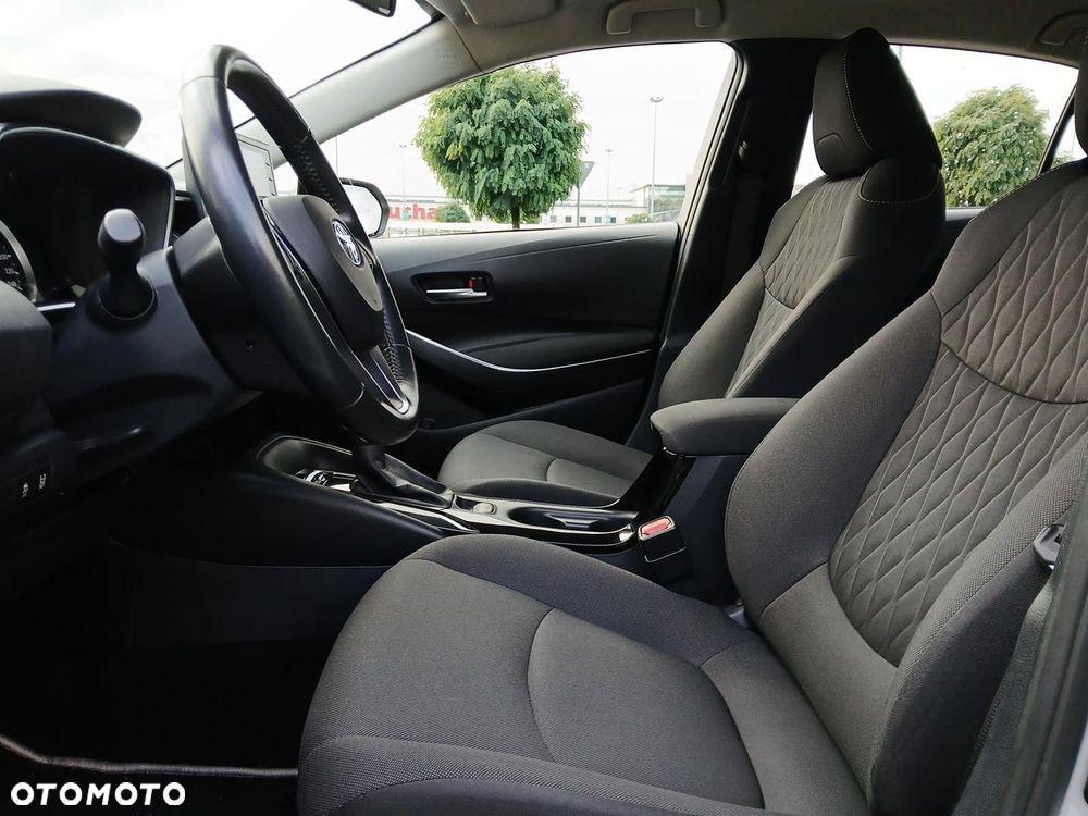 Toyota Corolla 1.8 Hybrid Comfort - 18