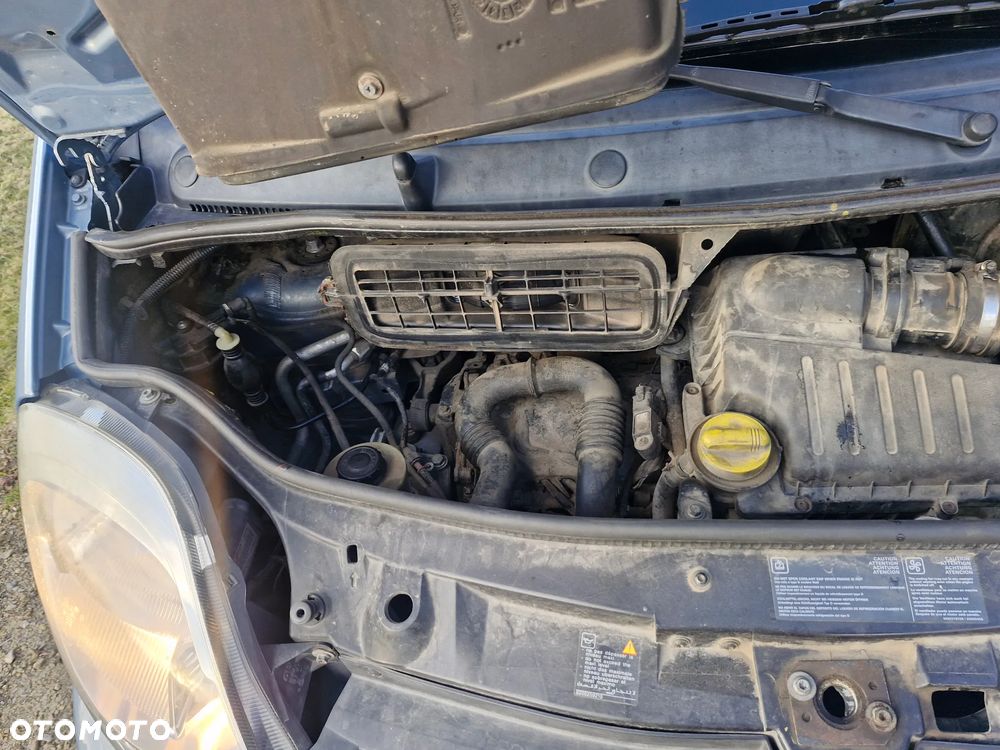 Opel Vivaro L2H1 2.9t - 19