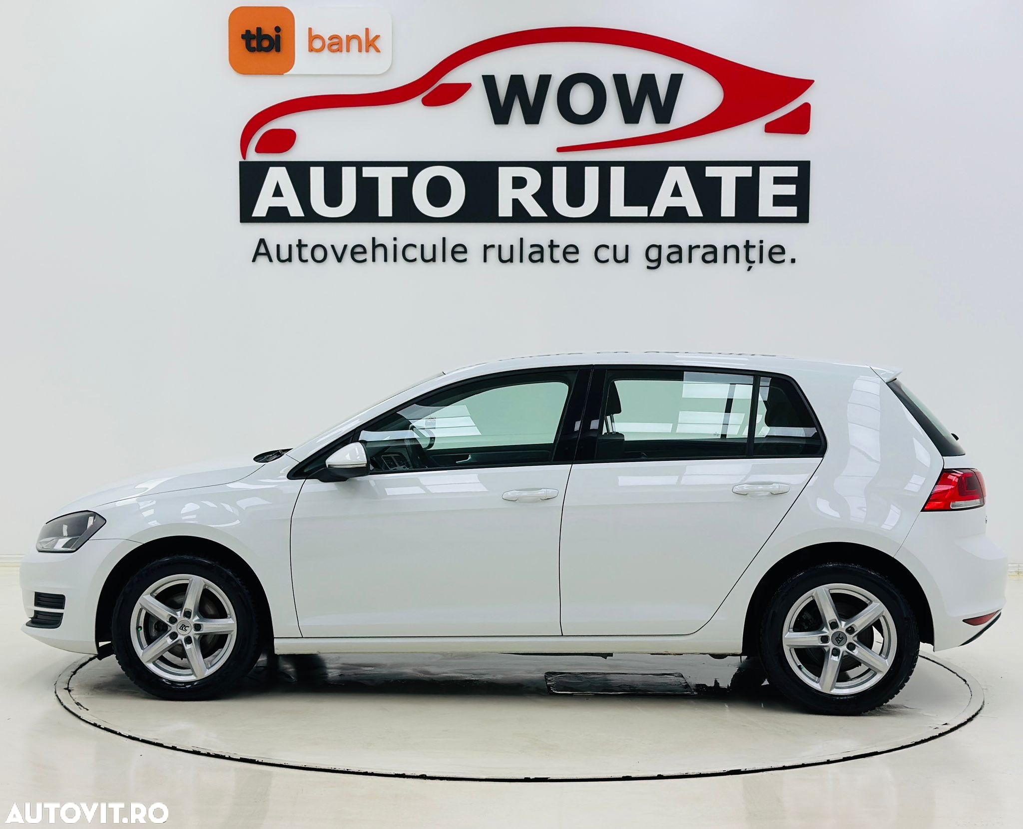 Volkswagen Golf - 10