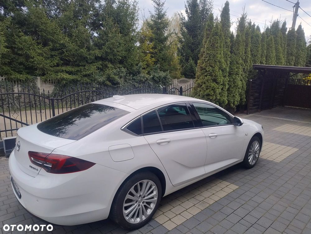 Opel Insignia 2.0 - 4