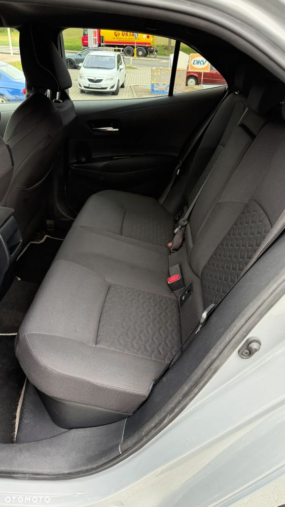 Toyota Corolla 1.8 Hybrid - 22