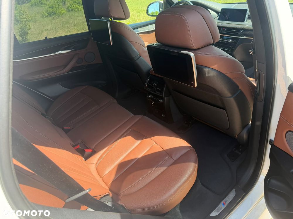 BMW X5 xDrive50i Sport-Aut - 13