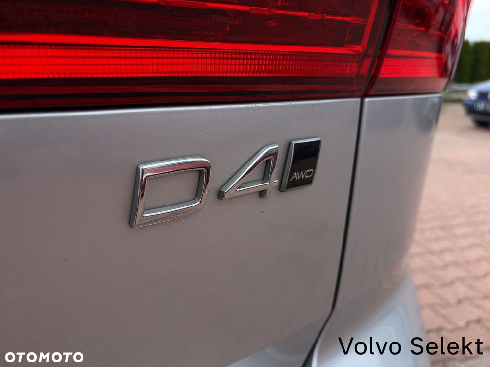 Volvo XC 60 D4 AWD Momentum - 16