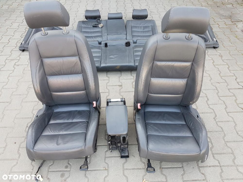 VW GOLF 6 VI 5K 08-13r HB FOTELE SKÓRZANE KANAPA 5D - 1