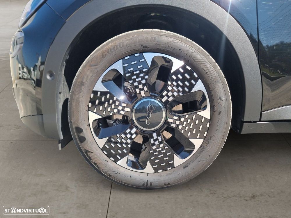 Fiat 600e 54 kWh La Prima - 15