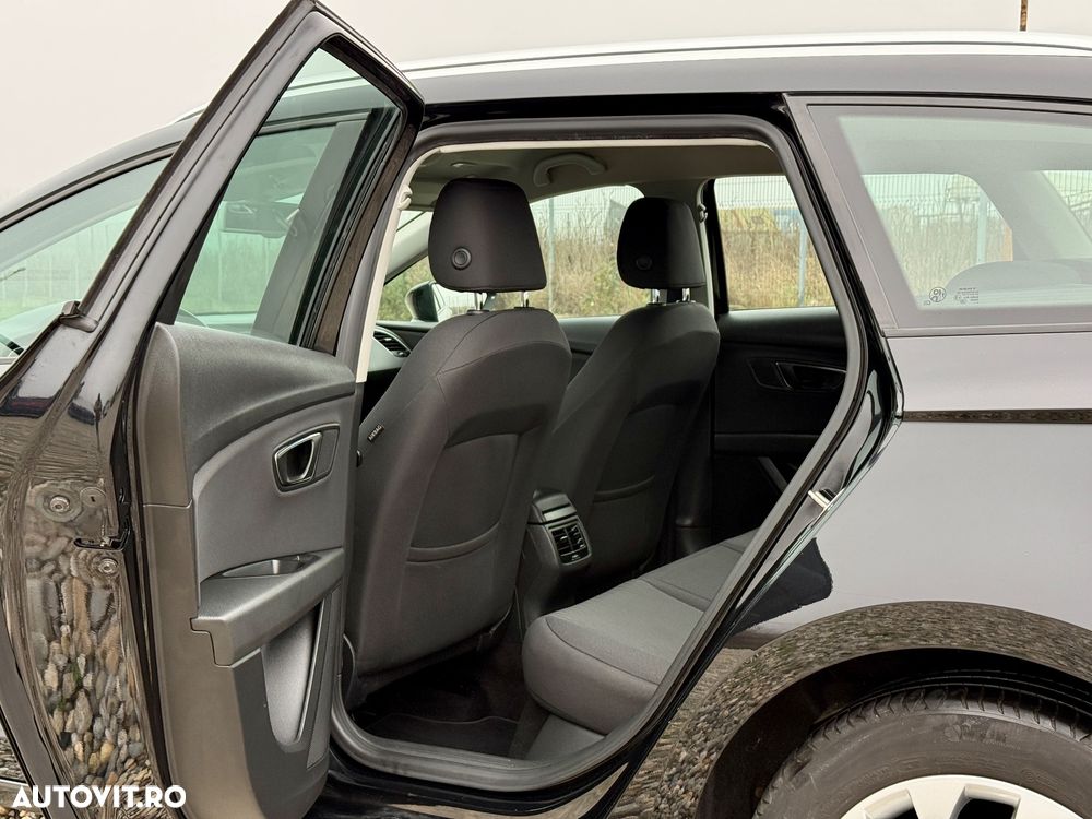 Seat Leon ST 2.0 TDI DPF DSG Style - 9