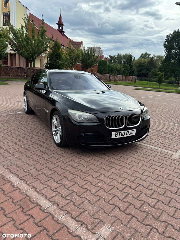 BMW Seria 7 740d - 8
