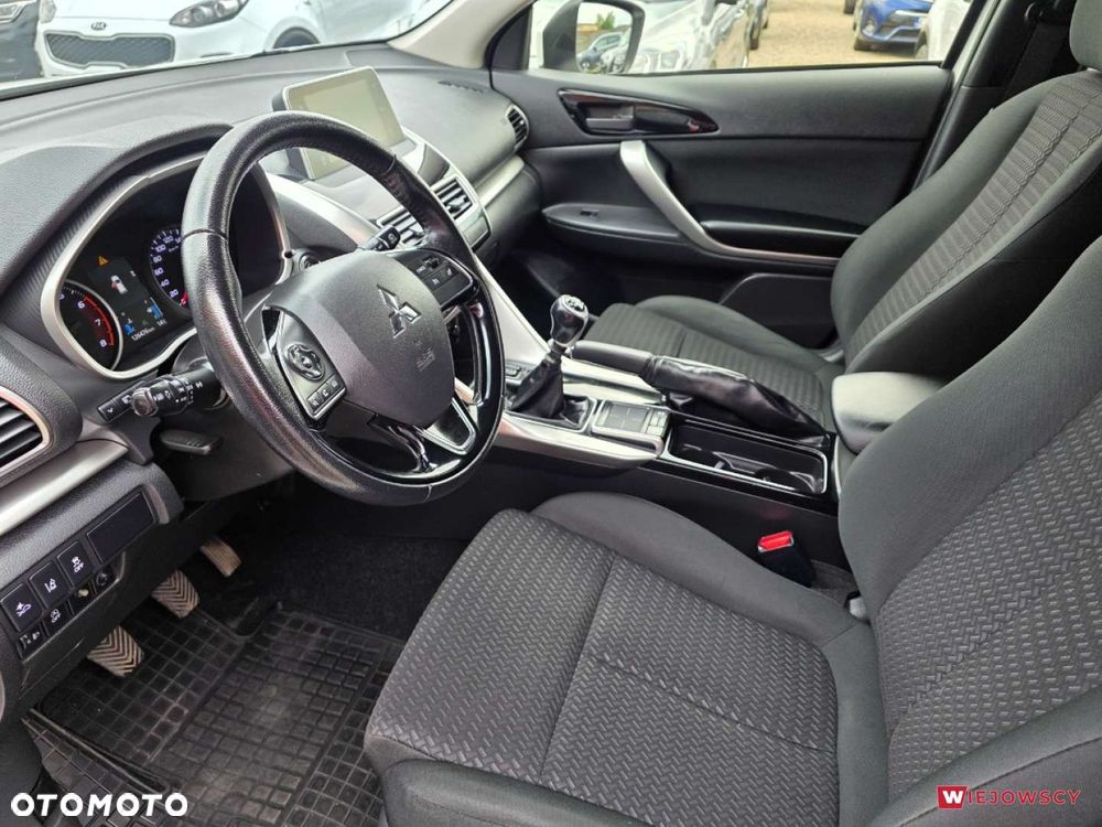 Mitsubishi Eclipse Cross - 13