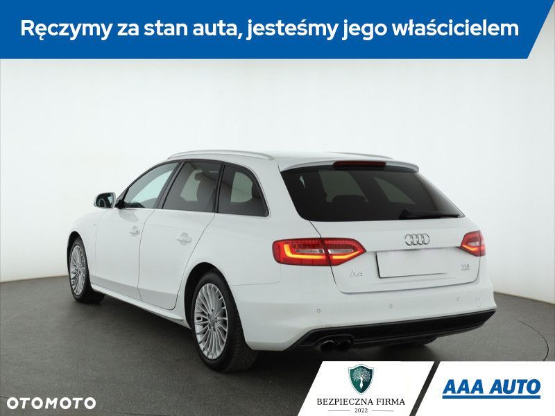 Audi A4 Avant - 6