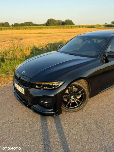 BMW Seria 3 330i - 12