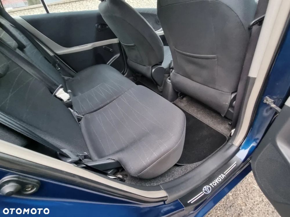 Toyota Yaris 1.3 Sol - 16