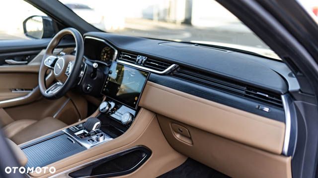 Jaguar F-Pace - 17