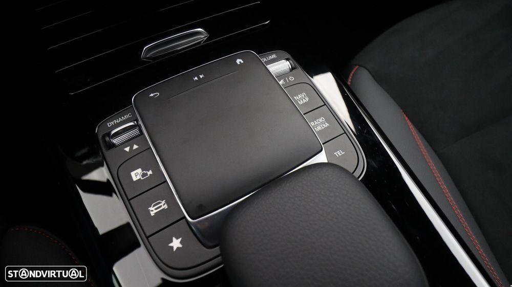 Mercedes-Benz CLA 180 d Shooting Brake AMG Line Aut. - 23