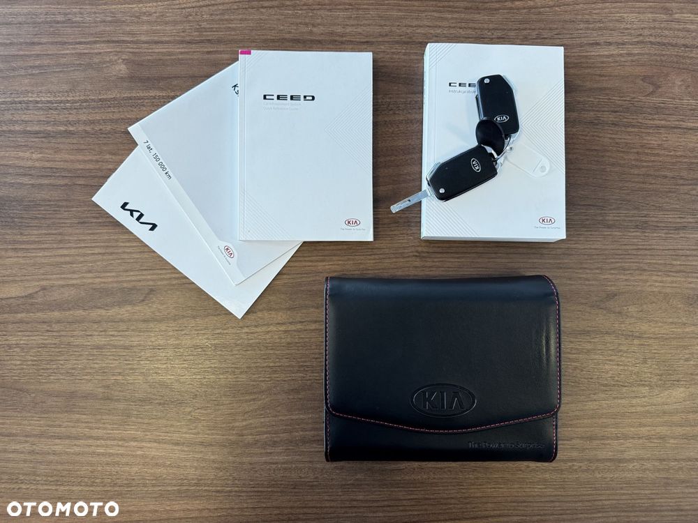 Kia Ceed - 28