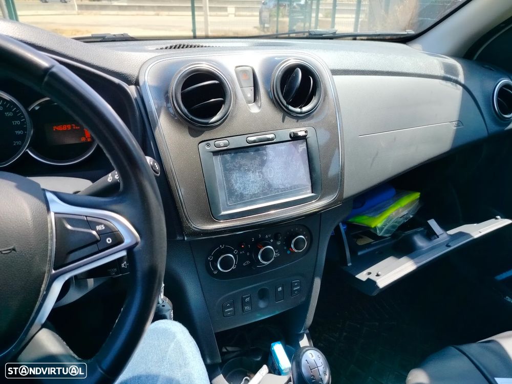 Dacia Sandero 1.5 dCi Stepway - 7