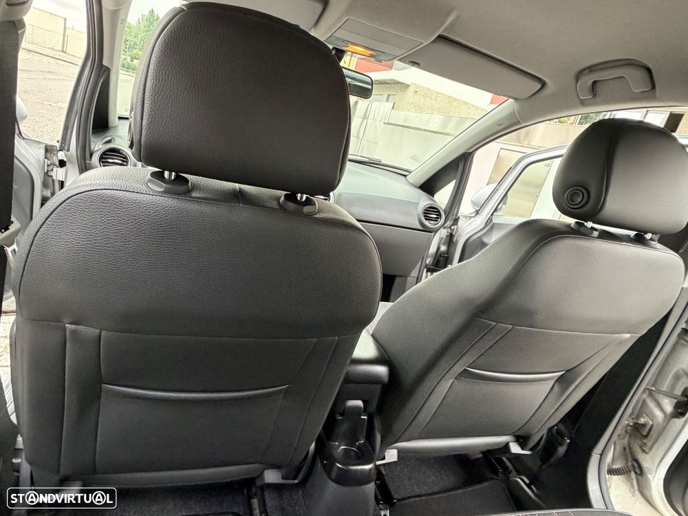 Opel Corsa 1.3 CDTi Cosmo - 26