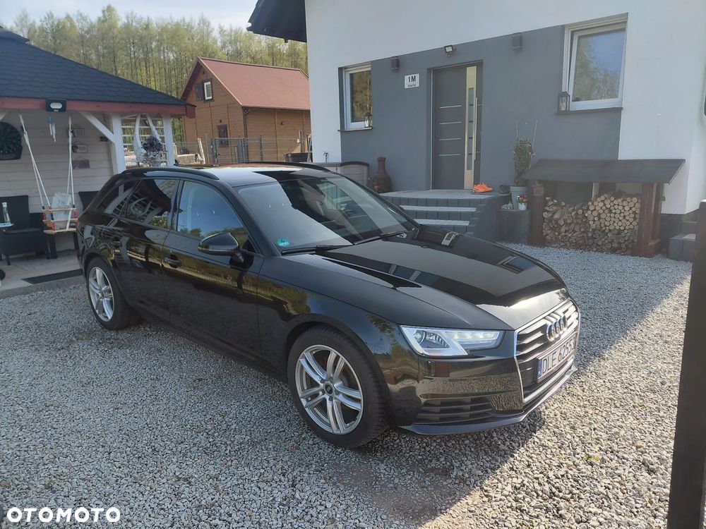 Audi A4 Avant 2.0 TDI - 1