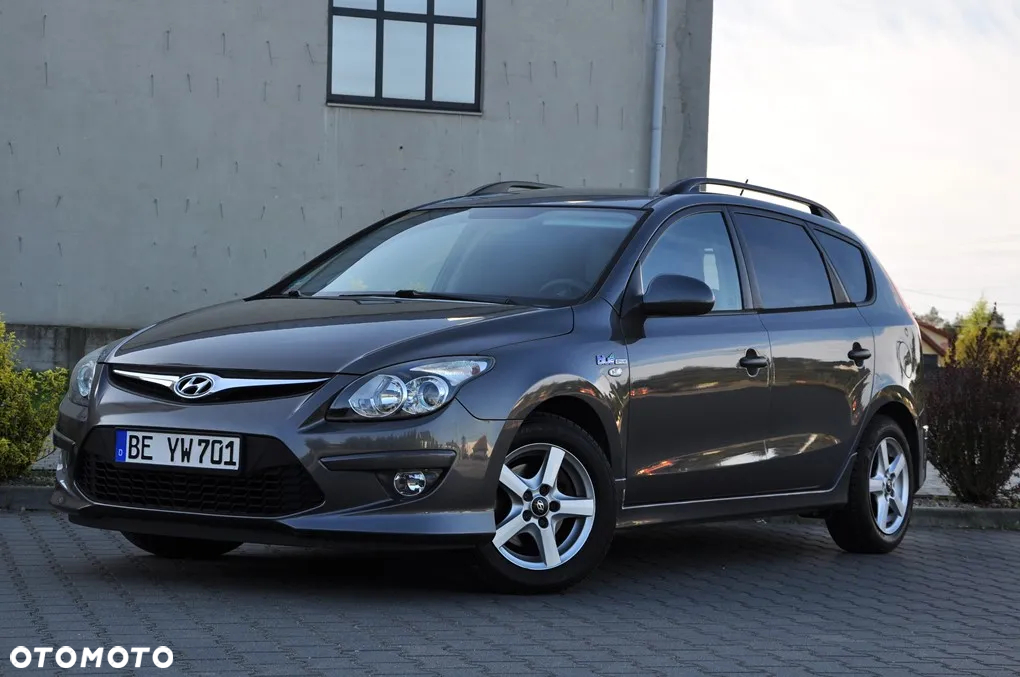Hyundai i30 i30cw 1.6 CRDi blue Classic - 13