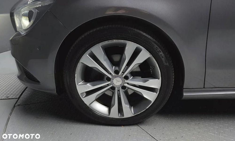Mercedes-Benz CLA 200 (CDI) d 7G-DCT - 6