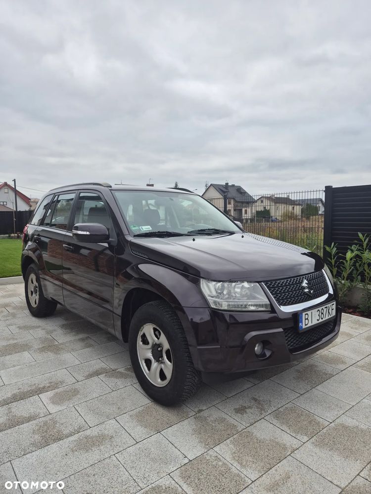 Suzuki Grand Vitara 2.0 De luxe - 1
