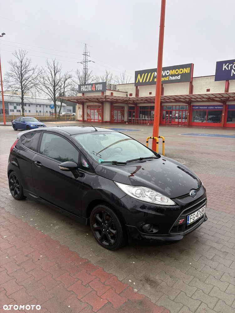 Ford Fiesta - 4