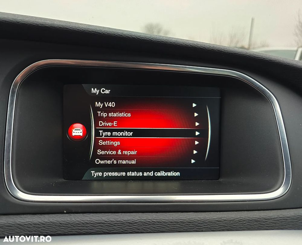 Volvo V40 Cross Country D3 Geartronic Ocean Race - 33