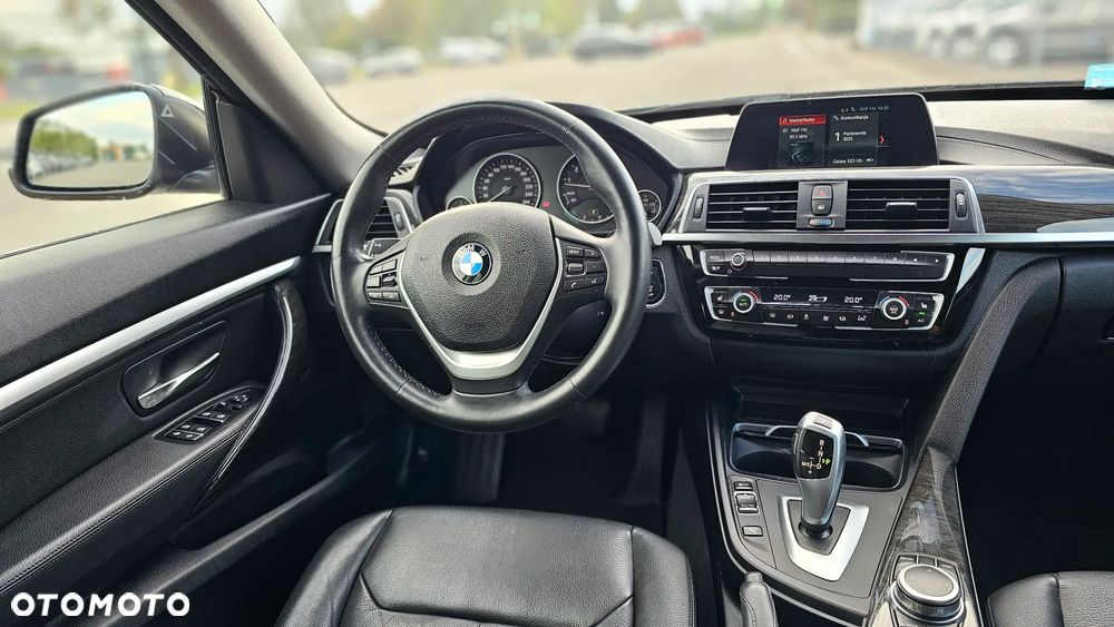 BMW 3GT 330i xDrive Luxury Line - 12