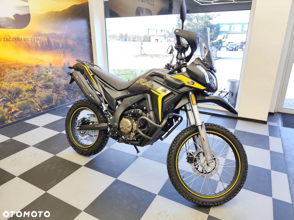 VOGE 300GY RALLY - 10