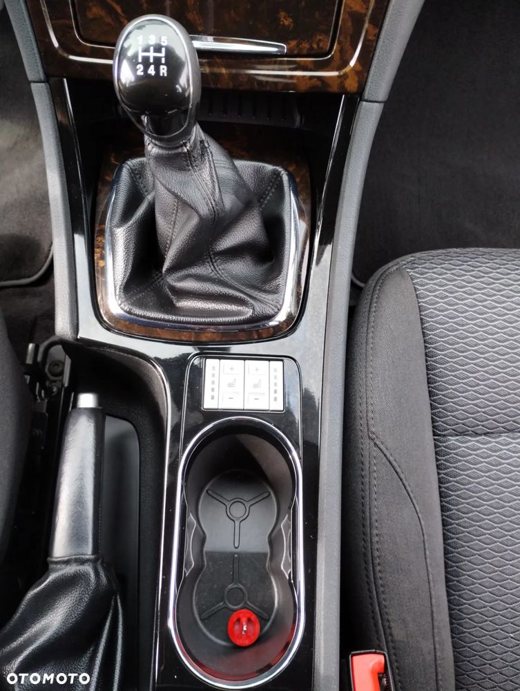 Ford Mondeo 2.0 Ghia - 26