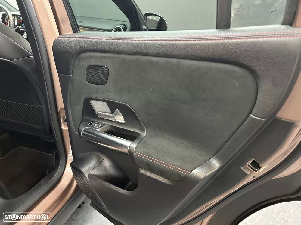 Mercedes-Benz GLA 250 e AMG Line - 24