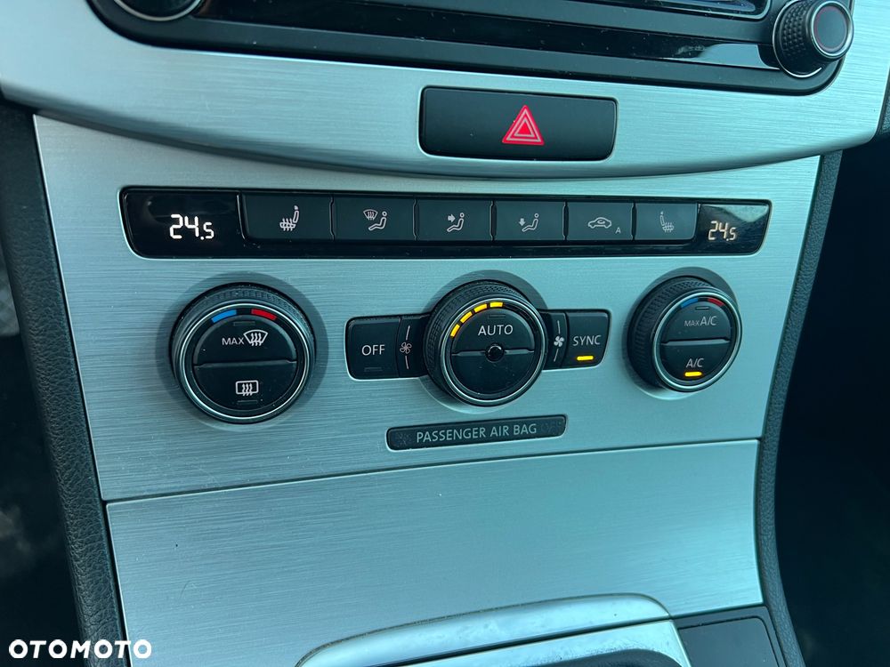 Volkswagen CC 1.4 TSI BlueMotion Technology - 19
