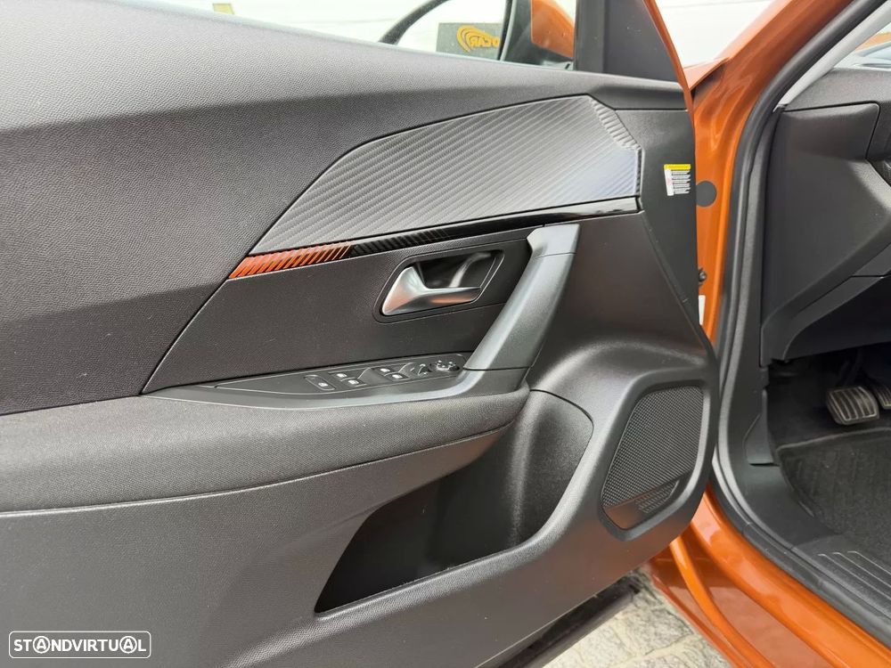 Peugeot e-2008 50 kWh Active - 39