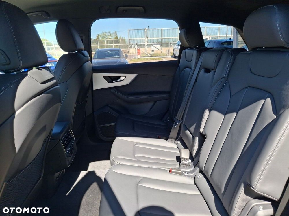 Audi Q7 - 24