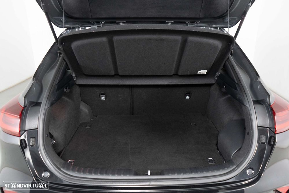 Kia XCeed 1.6 GDi PHEV Drive - 12