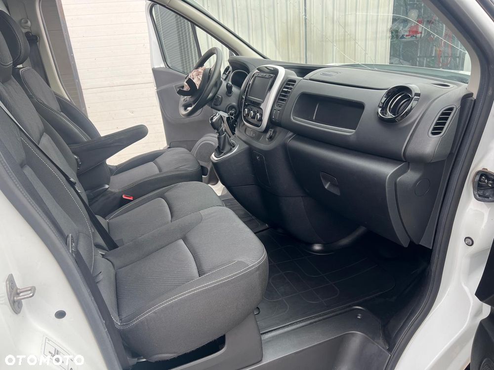 Renault Trafic - 16